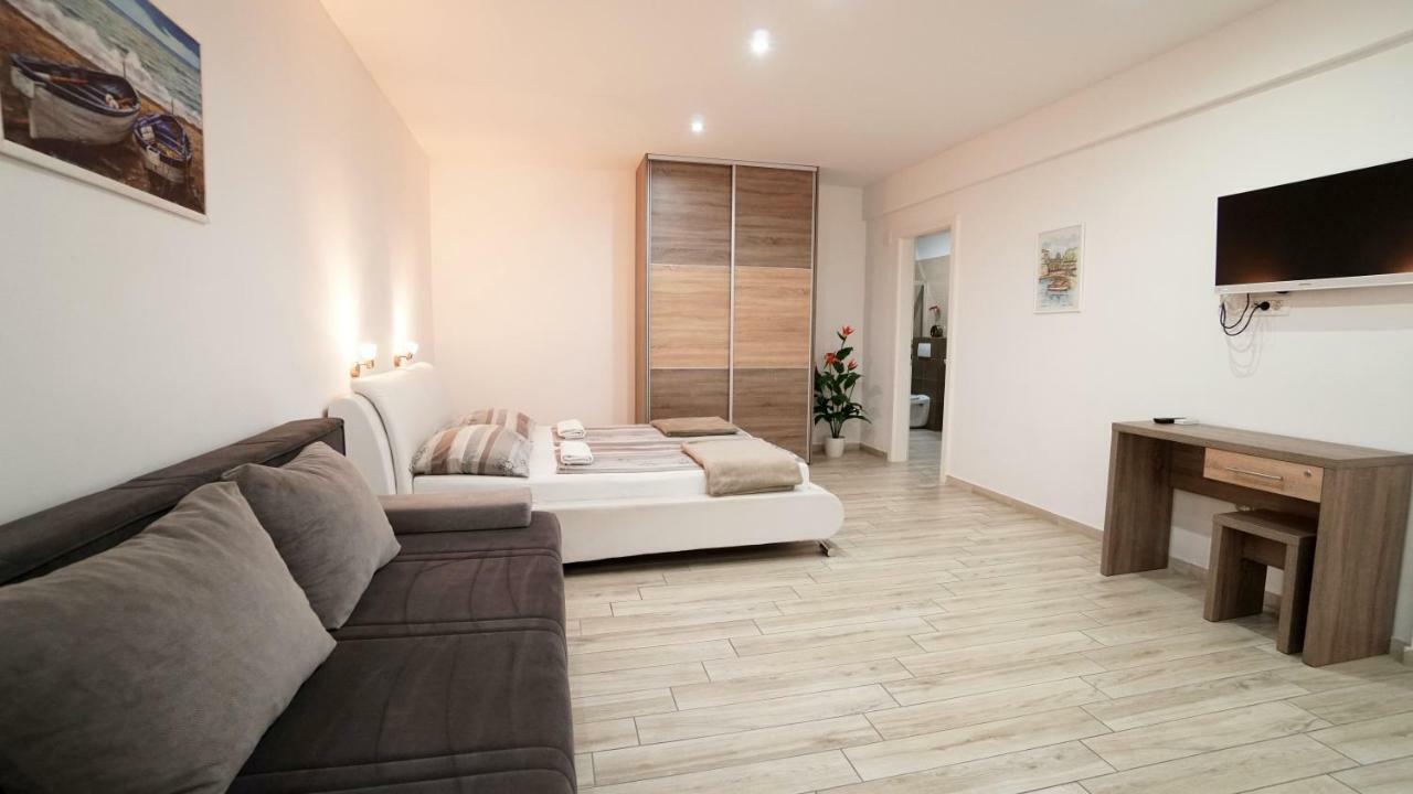 Apartments Lulic ザダル エクステリア 写真