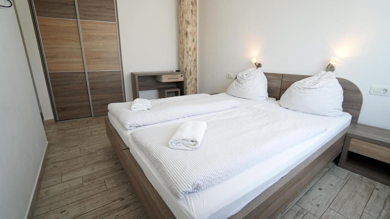 Apartments Lulic ザダル エクステリア 写真